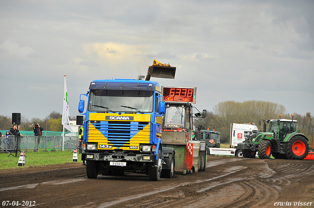 07-04-2012 317-border zaterdag 7 april  Oud Gastel  