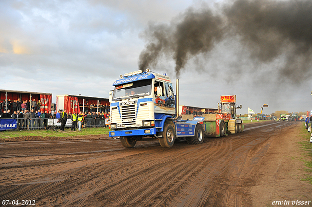 07-04-2012 409-border zaterdag 7 april  Oud Gastel  