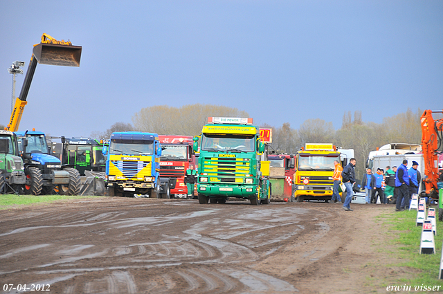 07-04-2012 461-border zaterdag 7 april  Oud Gastel  