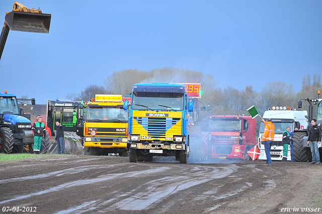 07-04-2012 499-border zaterdag 7 april  Oud Gastel  