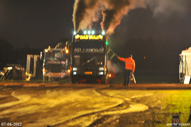 07-04-2012 624-border zaterdag 7 april  Oud Gastel  