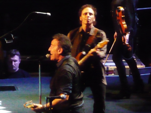 P1140677 Bruce Springsteen - Izod - 04-03-2012
