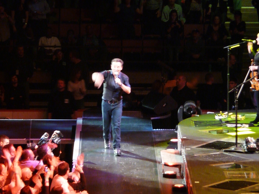 P1140716 Bruce Springsteen - Izod - 04-03-2012
