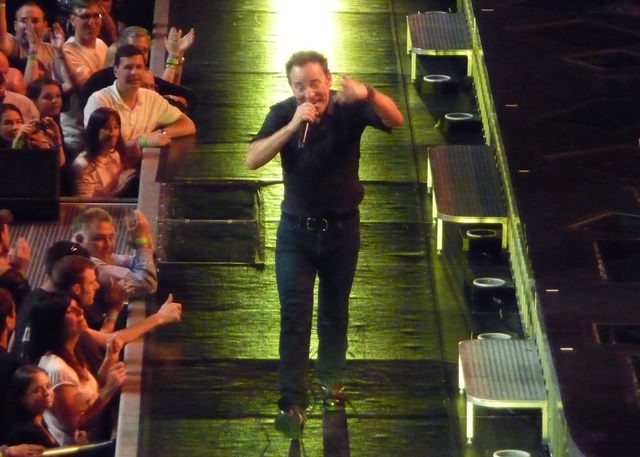 P1140747 Bruce Springsteen - Izod - 04-03-2012