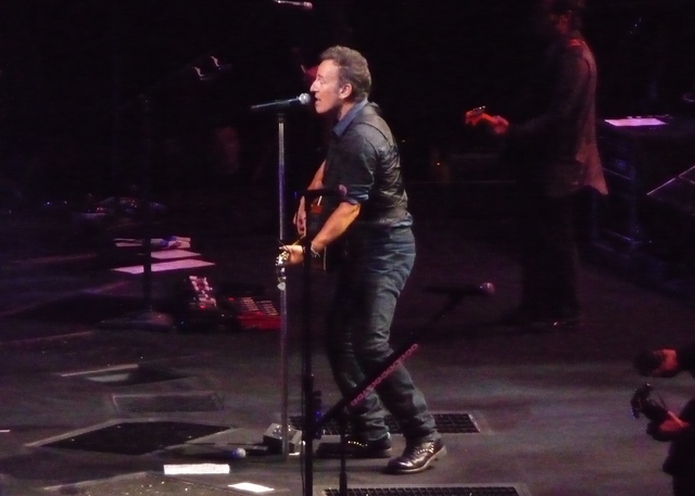 P1140771 Bruce Springsteen - Izod - 04-03-2012
