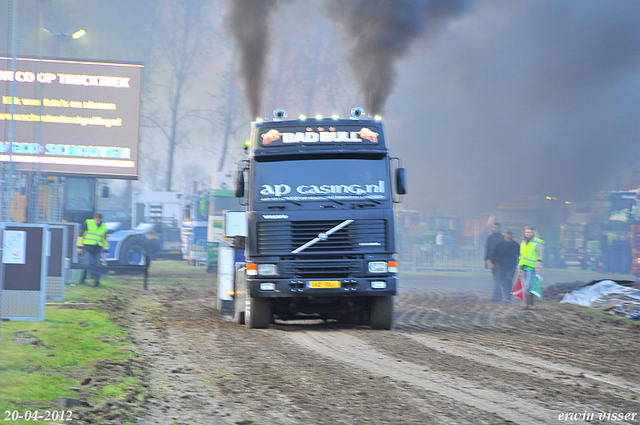 20-04-2012. 158-border 20-04-2012 Herwijnen