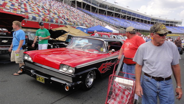 DSC01004 Charlotte Auto Fair 2010