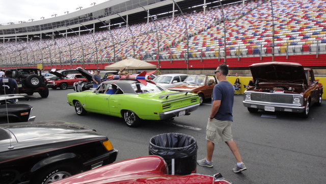 DSC00999 Charlotte Auto Fair 2010