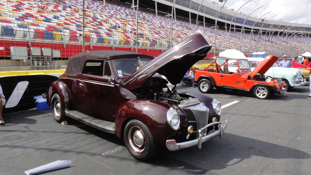 DSC00947 Charlotte Auto Fair 2010