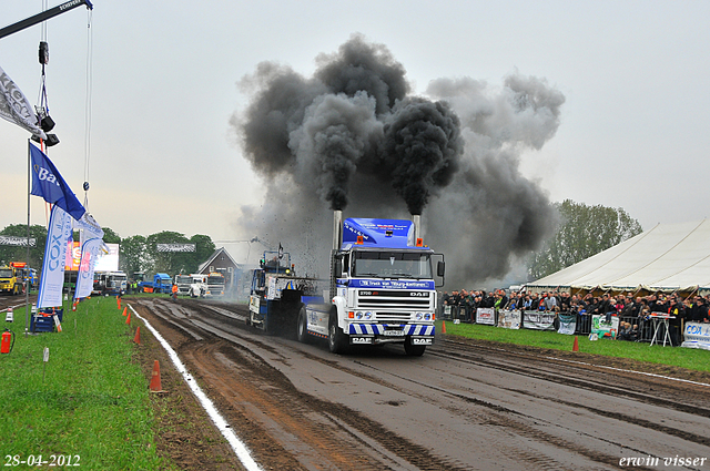 28-04-2012. 320-border Leende 28-4-2012