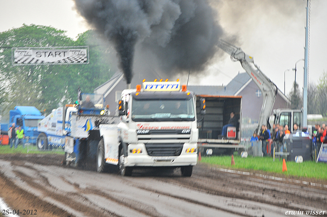 28-04-2012. 344-border Leende 28-4-2012