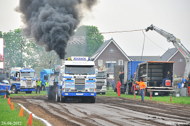 28-04-2012. 376-border Leende 28-4-2012