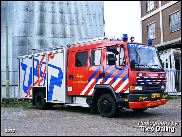 TT Cirtuit Brandweer - Assen  VX-08-YH Brandweer show Assen 30-4-2012