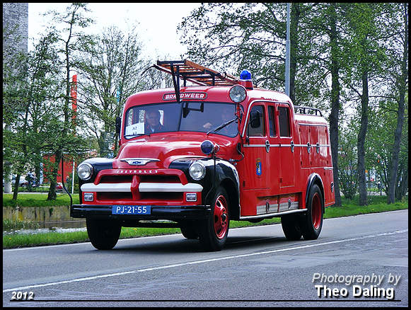 Chevrolet brandweer Haren - Haren  PJ-21-55 Brandweer show Assen 30-4-2012