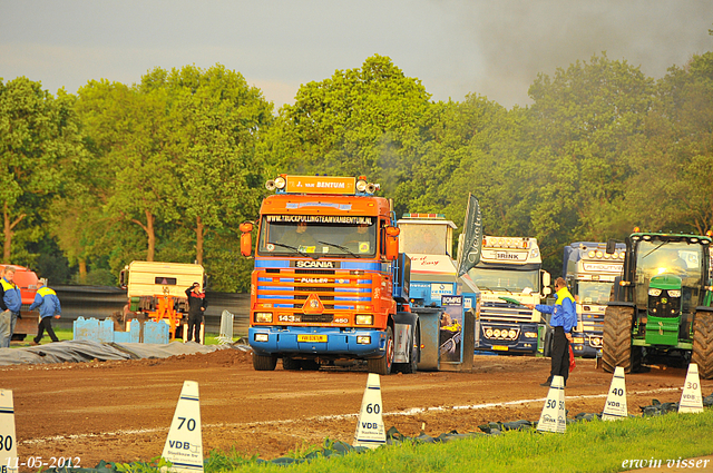 12-05-2012 003-border Stroe 11-05-2012