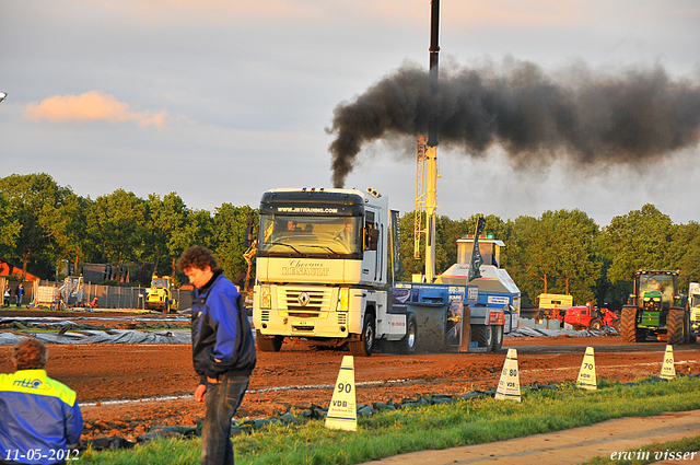 12-05-2012 103-border Stroe 11-05-2012