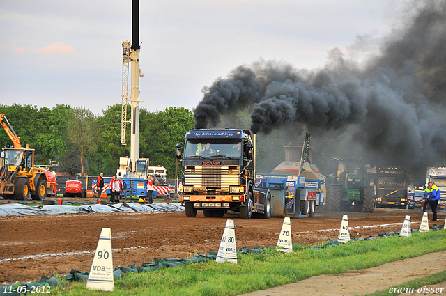 12-05-2012 121-border Stroe 11-05-2012