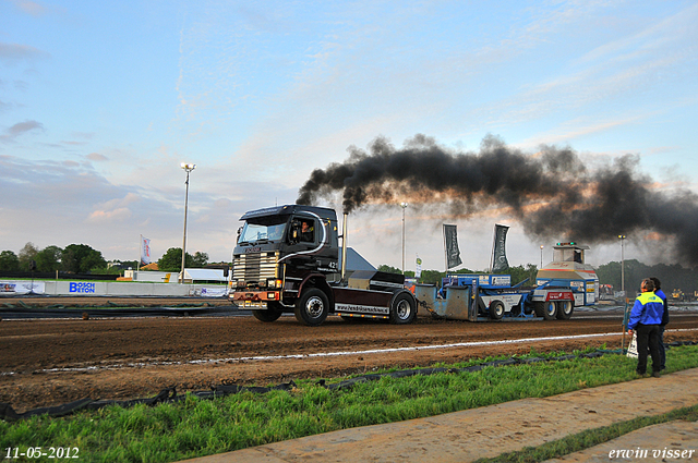 12-05-2012 131-border Stroe 11-05-2012