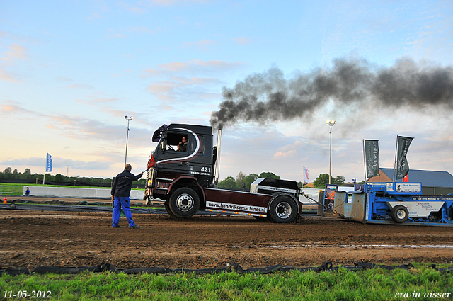 12-05-2012 135-border Stroe 11-05-2012