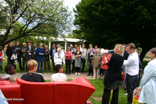 Â© RenÃ© Vriezen 2008-06-15 #0056 Feestelijke oplevering BuurtBanken Presikhaaf zo 15-06-2008