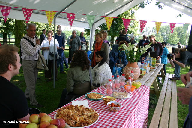 Â© RenÃ© Vriezen 2008-06-15 #0254 Feestelijke oplevering BuurtBanken Presikhaaf zo 15-06-2008