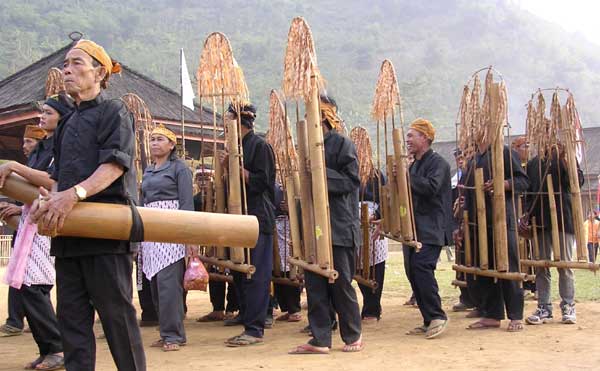 Dogdog Lojor Limbangan - 