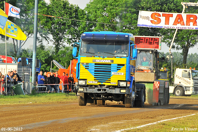 01-06-2012 080-border 01-06-2012 Nederhemert