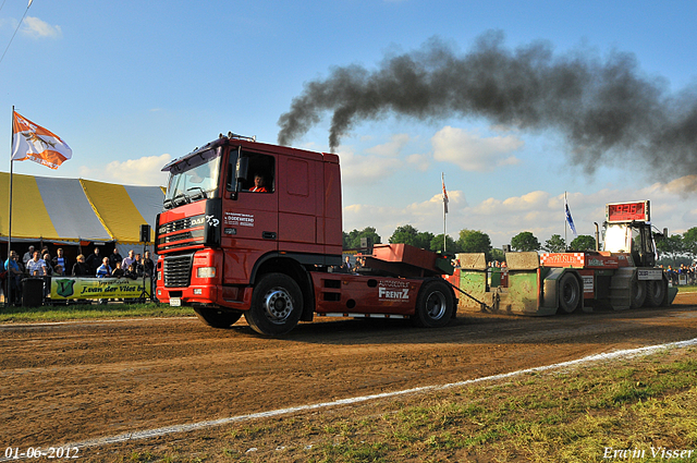 01-06-2012 100-border 01-06-2012 Nederhemert