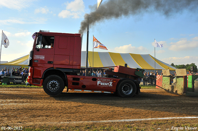 01-06-2012 103-border 01-06-2012 Nederhemert