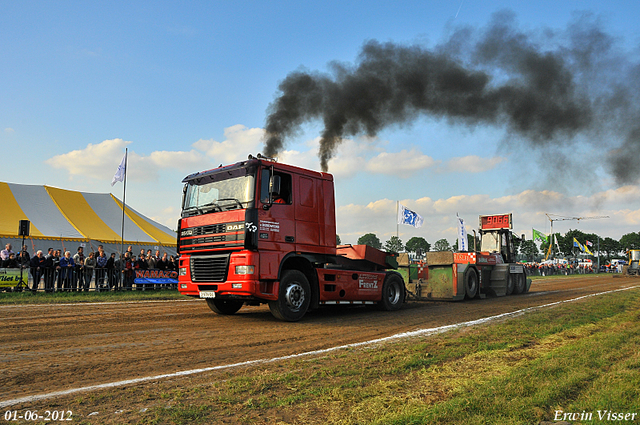 01-06-2012 124-border 01-06-2012 Nederhemert