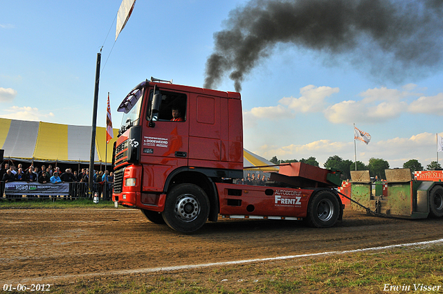 01-06-2012 126-border 01-06-2012 Nederhemert