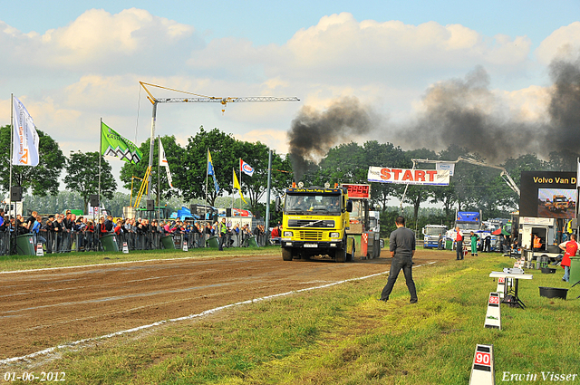 01-06-2012 154-border 01-06-2012 Nederhemert