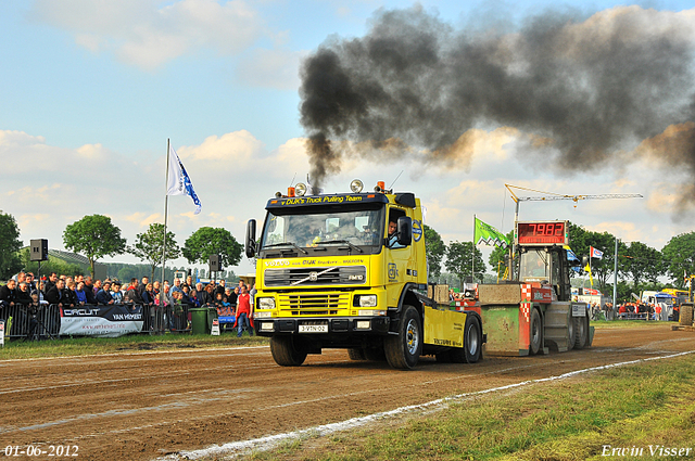 01-06-2012 157-border 01-06-2012 Nederhemert