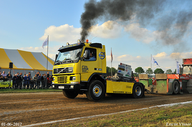 01-06-2012 161-border 01-06-2012 Nederhemert