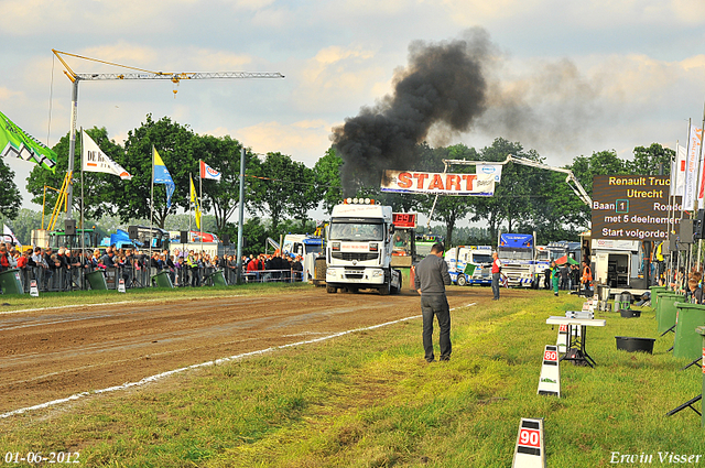 01-06-2012 171-border 01-06-2012 Nederhemert