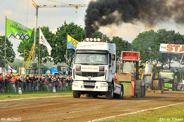 01-06-2012 172-border 01-06-2012 Nederhemert