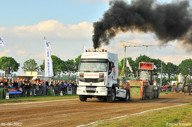 01-06-2012 174-border 01-06-2012 Nederhemert