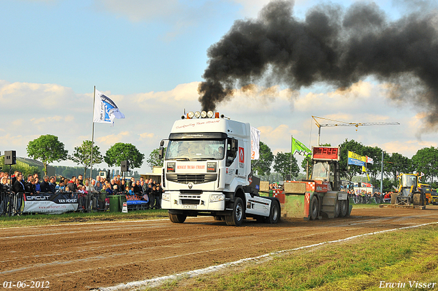 01-06-2012 175-border 01-06-2012 Nederhemert