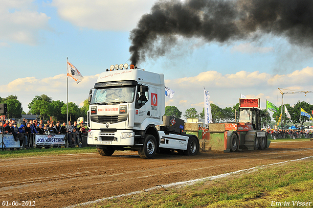 01-06-2012 177-border 01-06-2012 Nederhemert