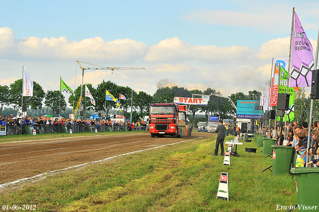 01-06-2012 201-border 01-06-2012 Nederhemert