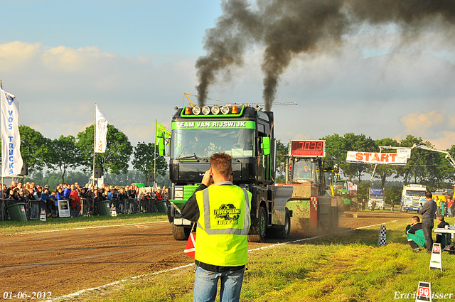 01-06-2012 254-border 01-06-2012 Nederhemert