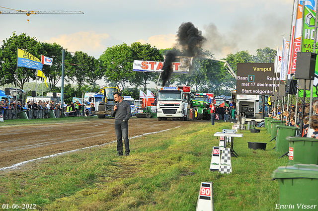 01-06-2012 286-border 01-06-2012 Nederhemert