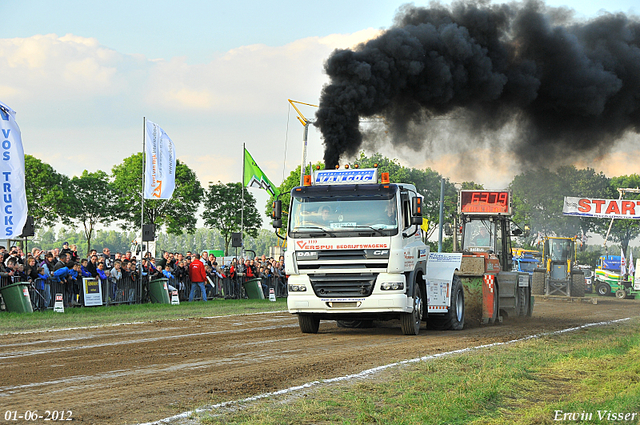 01-06-2012 290-border 01-06-2012 Nederhemert