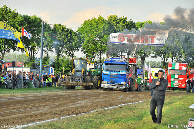 01-06-2012 299-border 01-06-2012 Nederhemert