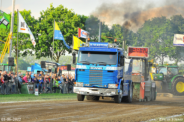 01-06-2012 303-border 01-06-2012 Nederhemert