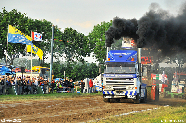 01-06-2012 358-border 01-06-2012 Nederhemert