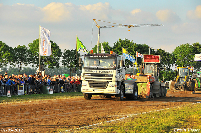 01-06-2012 376-border 01-06-2012 Nederhemert