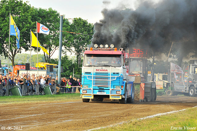 01-06-2012 394-border 01-06-2012 Nederhemert