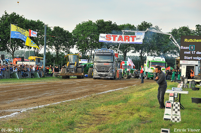 01-06-2012 400-border 01-06-2012 Nederhemert