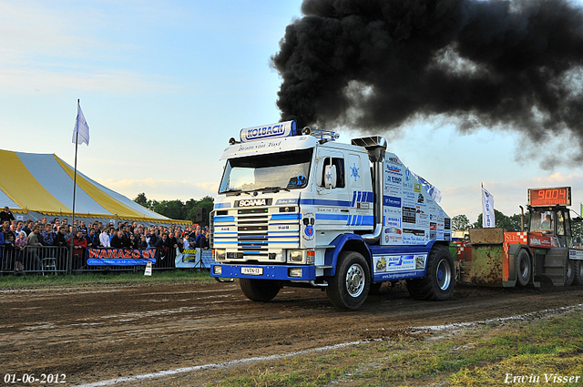 01-06-2012 424-border 01-06-2012 Nederhemert